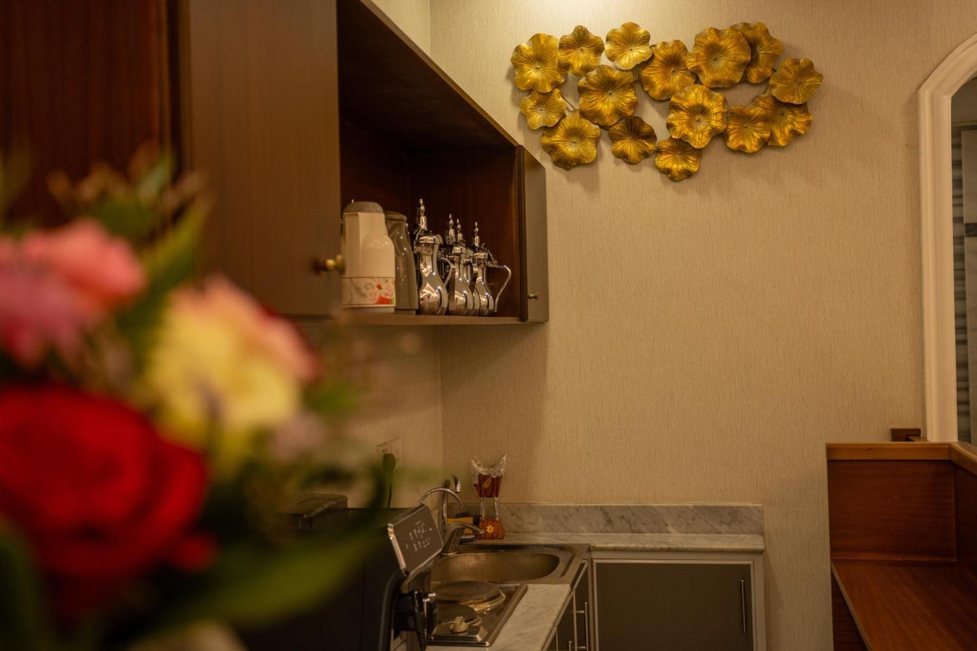 Laten Suites Andalus Mall Djedda Buitenkant foto