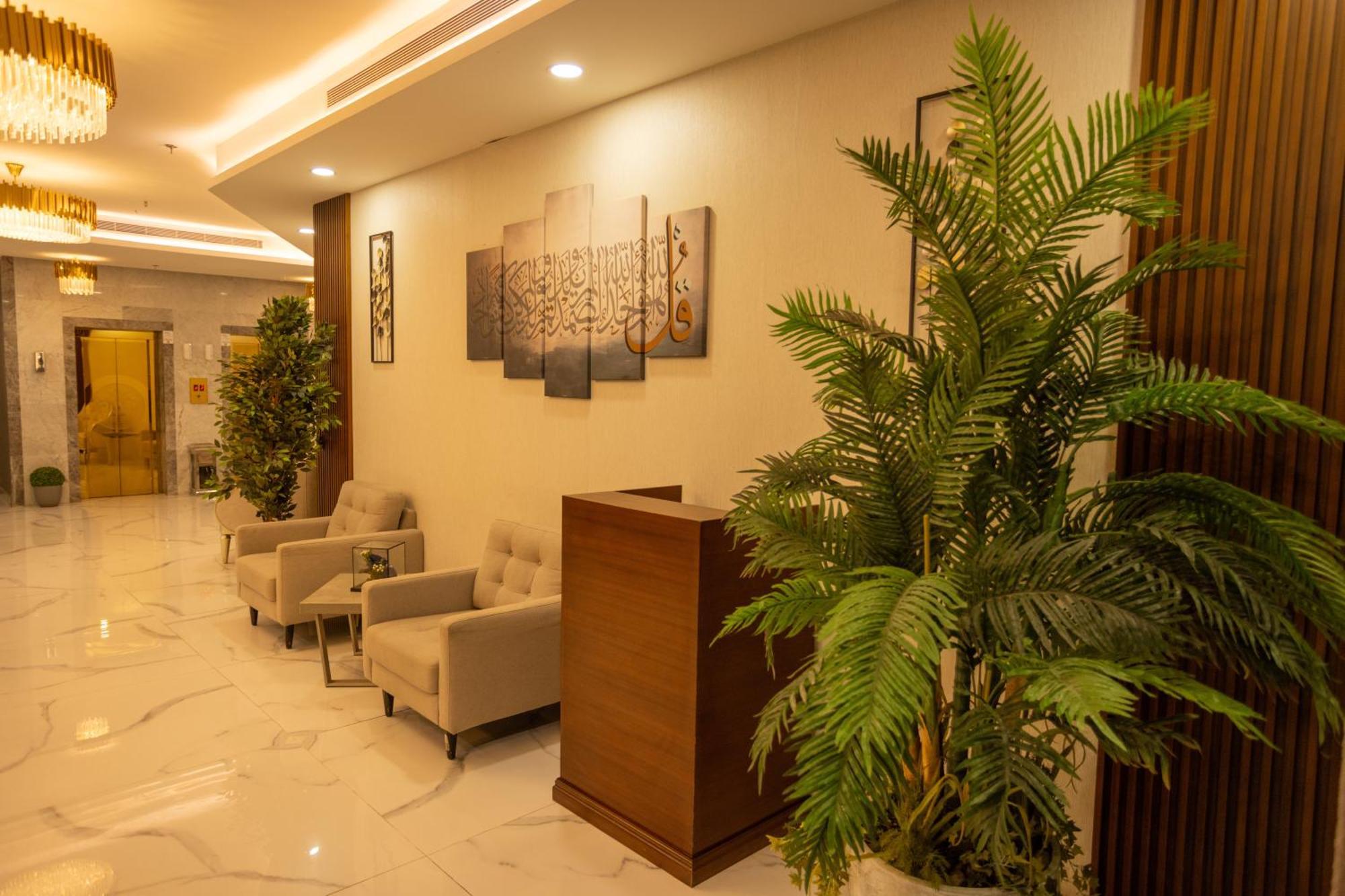Laten Suites Andalus Mall Djedda Buitenkant foto