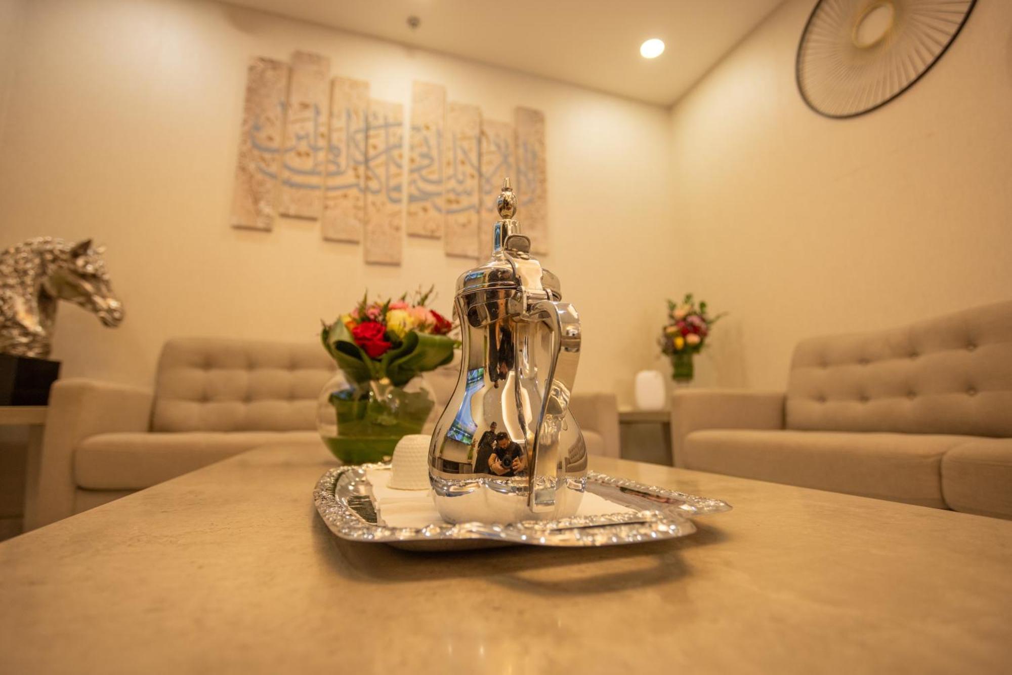 Laten Suites Andalus Mall Djedda Buitenkant foto